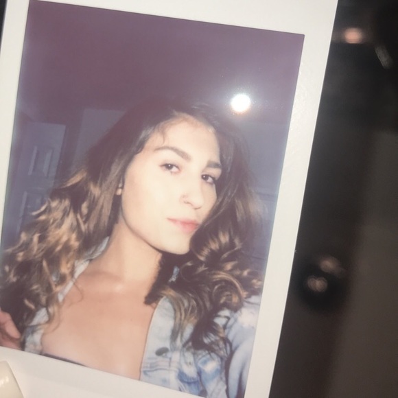 Meet your Posher, Jessica - Picture 1 of 1